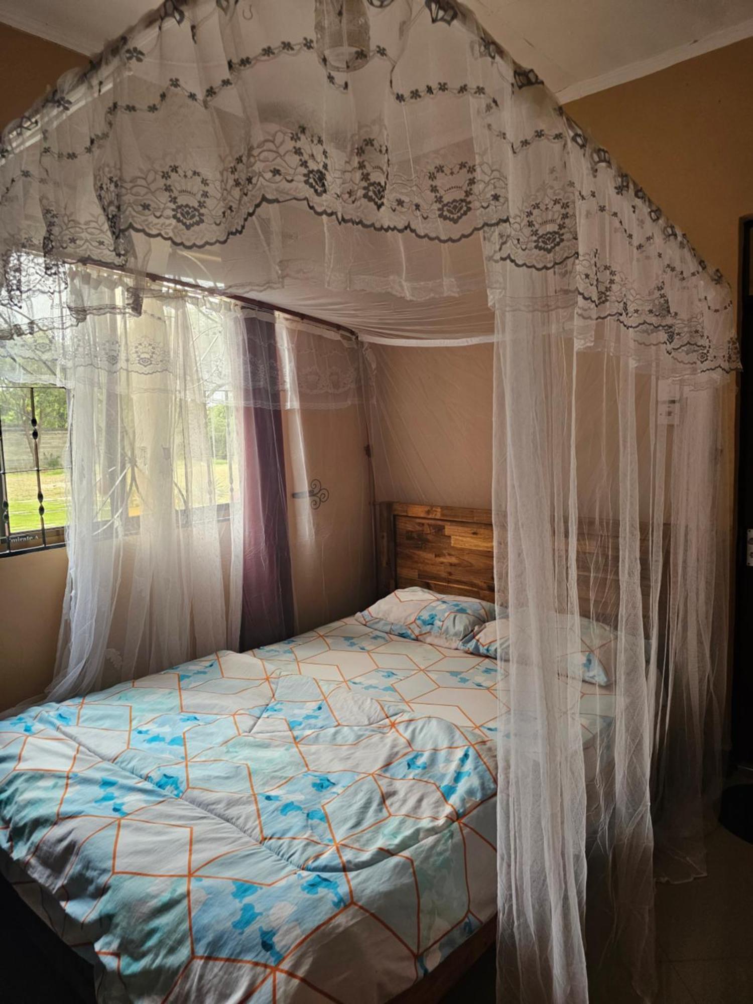 B-More Comfort Stay Boma la Ngombe Екстериор снимка